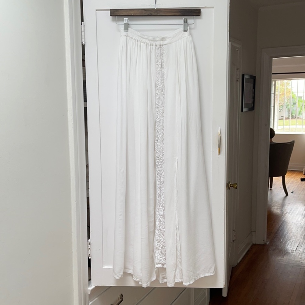 White maxi skirt with slit